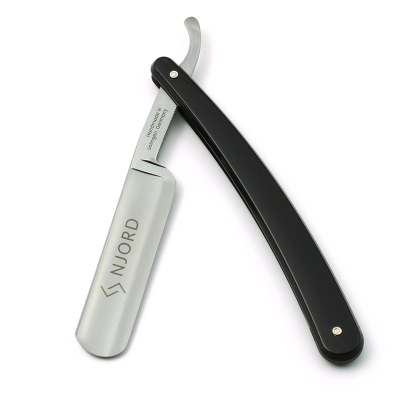 Njord Straight Razor (Black Handle) 5/8